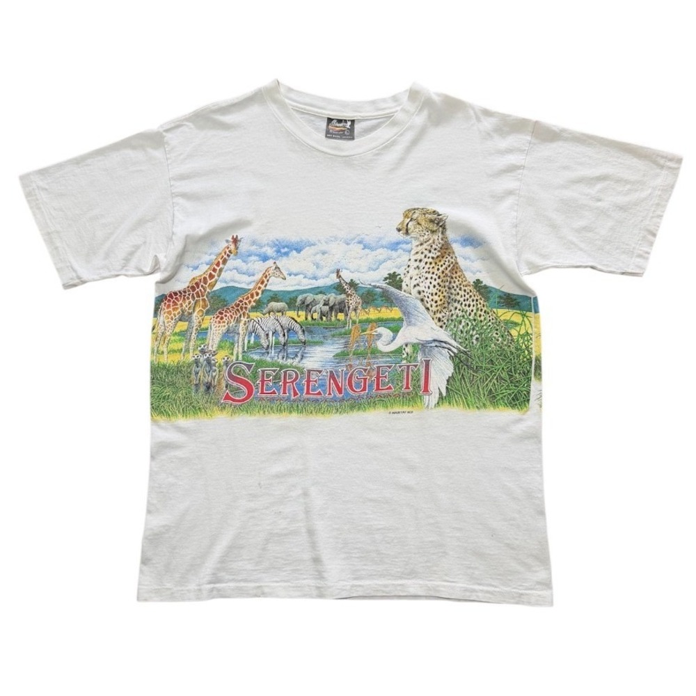 Vintage 90s Serengeti Wildlife Nature Jungle Animals Habitat Art Graphic T-shirt